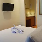 The Fields Hotel And Apartment