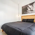 Lumturi House - Centrally Located