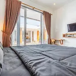 Lumturi House - Centrally Located