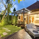 Luxurious Double King Villa W/Pool & Wifi+ Carpark