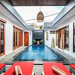Villa Double Six