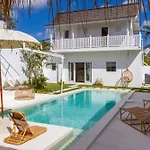 Villa M2 Seminyak By Alfred In Bali