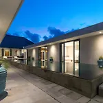 Villa Kalooka, A Vacation In Paradise.