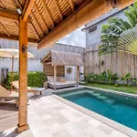Charming And Tropical 3-Br Villa In Seminyak