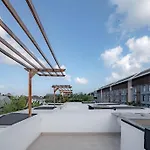 The Drupadi Apartments Town House Lola
