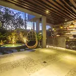 7Rooms Villa Seminyak