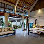 Noa, 3 Bed Luxury Villa, Large Pool In Oberoi Street;
