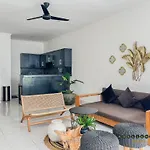 Casa Jinah 1 I Simply Modern Twin Villas