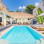 Villa Barcelona - Private 5 Bdr Villa In Seminyak, Best Location, Large Pool & Garden