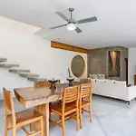 Villa Ace - Modern 2Br Villa In Seminyak With Spacious Bedrooms, Bathtub & Private Pool