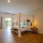 Deja Blu Villa