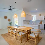 Deja Blu Villa
