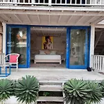 Mesari Hut2 Seminyak