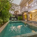 Stuning Private Villa Indah Seminyak