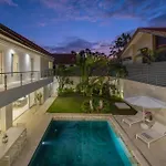 Villa Manis Cantik