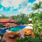 Sarinande Hotel