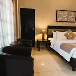 Sarinande Hotel