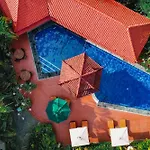 Sarinande Hotel