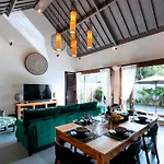 Villa Damira