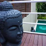 Elegant 5 Bdr Villa In The Heart Of Seminyak