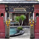 Hidden Garden Villa Legian
