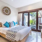 Villa Sebelas Legian