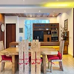 Jans Villa 3Br Kuta Family Bali