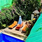 Ellenbrook Rooms 17 By Mulia Cottage