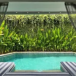 Ozamiz Villa Seminyak By Villas R Us