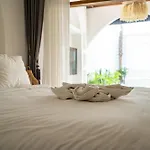 La Feliz Villa Seminyak