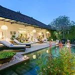 Villa Bloom 3 - Coastal Beach Villa 2 Brm Sleeps 4 Seminyak Beach