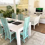 Dreams Villa - Double Six Beach