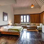 Melo Suites Hotel