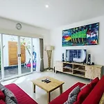 Bluna Villa Seminyak 2Br With Pool
