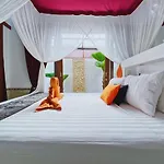 Villa Asyik