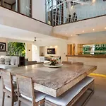 Casa Mateo Villa