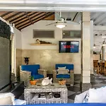Villa Nari - Gg100X Seminyak, Bali