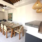 Villa Kas Legian Seminyak - 6 Bedroom Villa