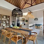 Villa Pawikan Gorgeous 4 Beds Villa In The Heart Of Seminyak