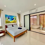 New Villa In The Center Of Seminyak & Kuta