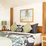 Spacious 3 Bedroom Villa With Private Pool And Billiards