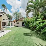 10 Bedroom Villa Vista Seminyak