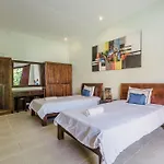 10 Bedroom Villa Vista Seminyak
