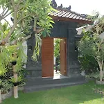 The Clovewood Villa