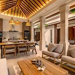 Villa Advaya By Maheswara