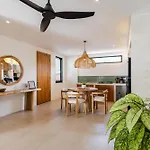 New Villa Manis Proche Seminyak