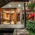 Eko Villa Seminyak - Tropical Villa, Walk To Beach