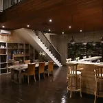 Villa Latour