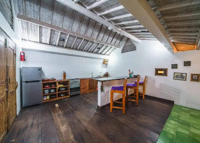 Villa West - Charming 2 Bdr Villa In Oberoi - Perfect Location!