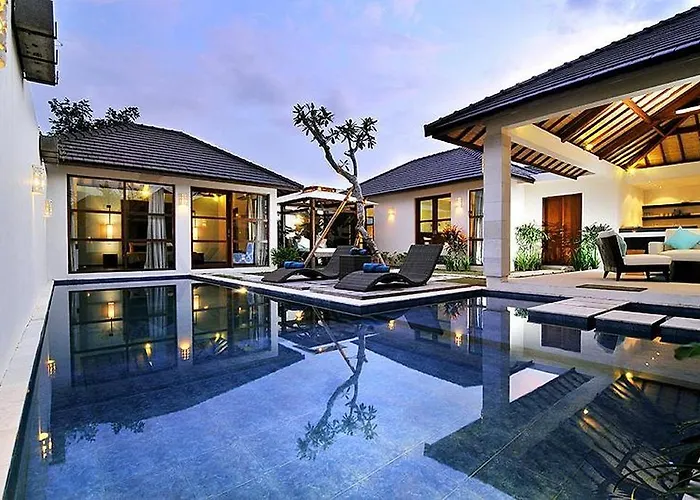 Arama Poolside Villa